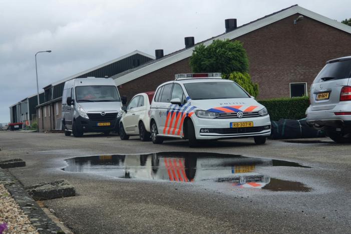 Man zwaargewond in woning