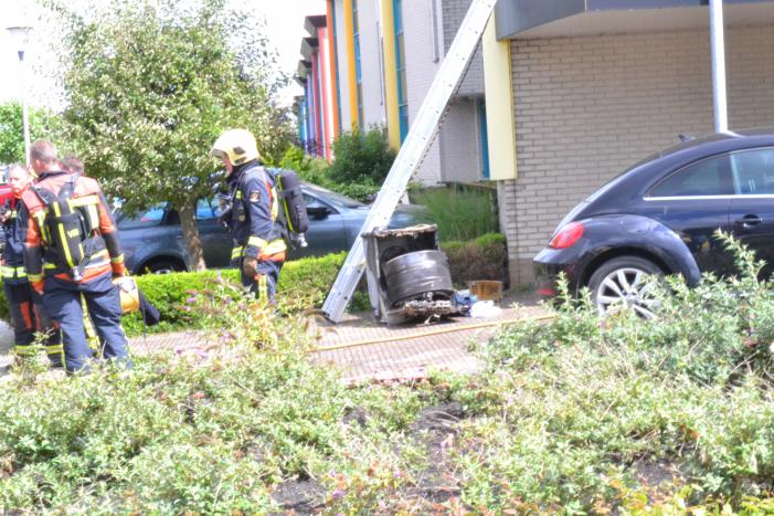 Flinke rookontwikkeling na kortsluiting in droger