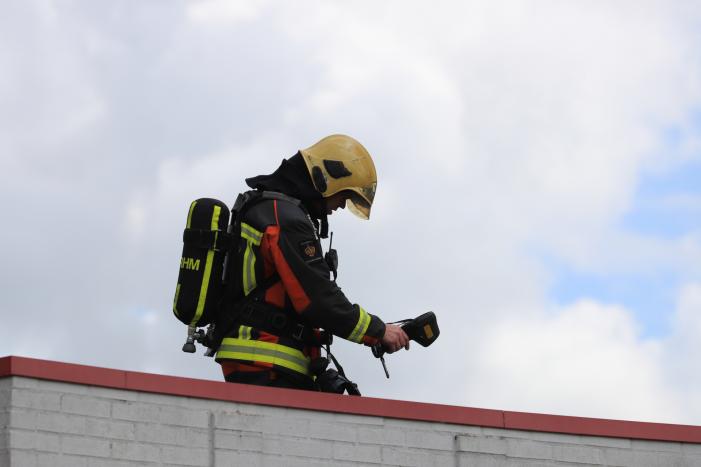 Flinke rookontwikkeling na kortsluiting in droger