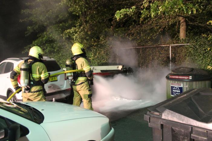 Autobrand blijkt brand in ondergrondse container