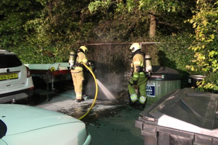 Autobrand blijkt brand in ondergrondse container