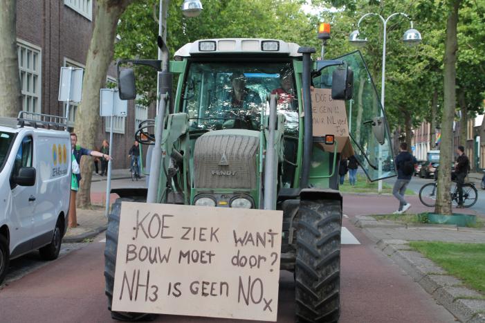 Boeren komen in actie met trekkers in het centrum