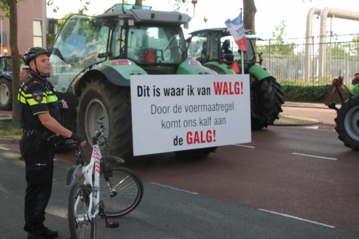 Boeren komen in actie met trekkers in het centrum