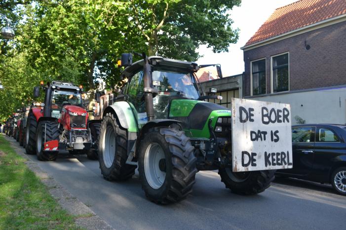 Boeren komen in actie met trekkers in het centrum