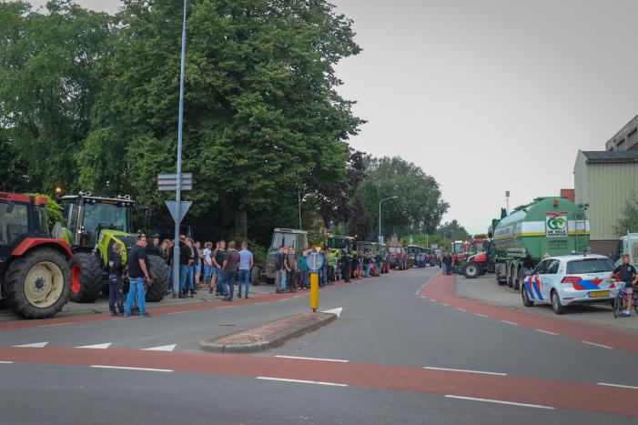 Heel veel boeren onderweg om aangifte te doen tegen Carola Schouten