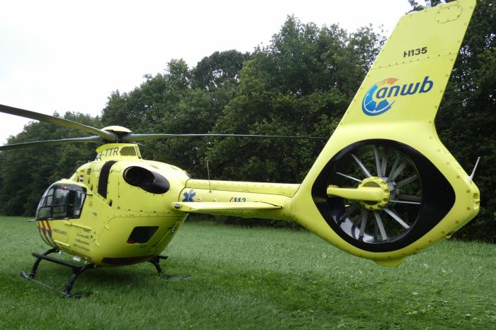 Traumahelikopter landt voor gewonde bij sauna