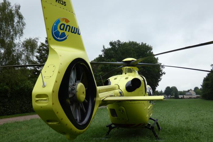 Traumahelikopter landt voor gewonde bij sauna