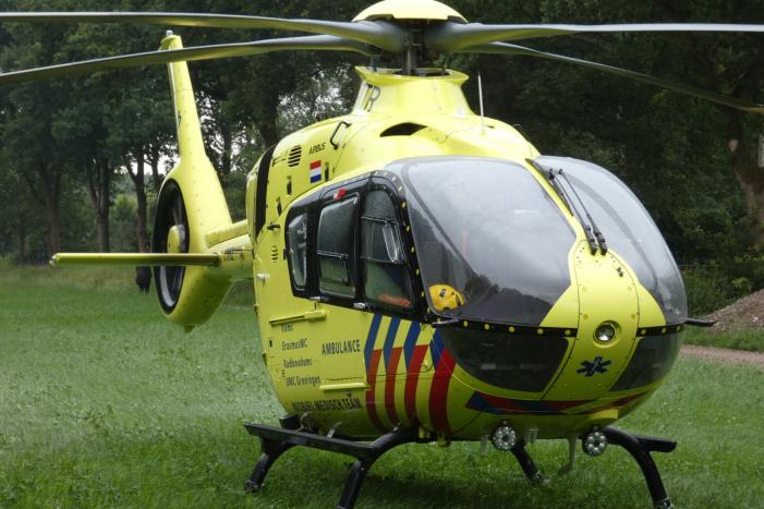 Traumahelikopter landt voor gewonde bij sauna