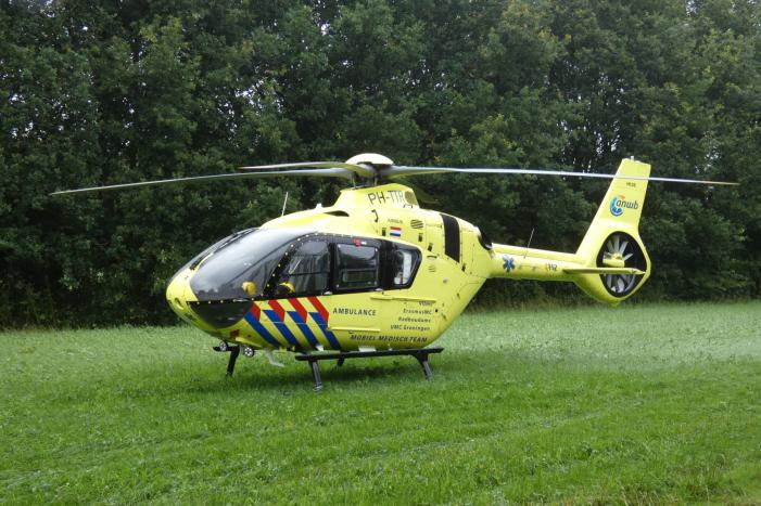 Traumahelikopter landt voor gewonde bij sauna