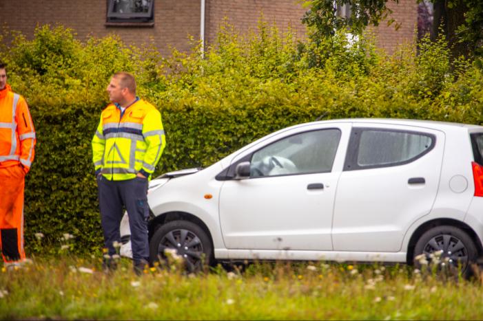 Twee auto's betrokken bij kop-staartbotsing