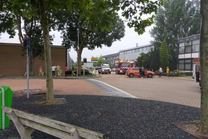 Man overleden bij zeer ernstig verkeersongeval