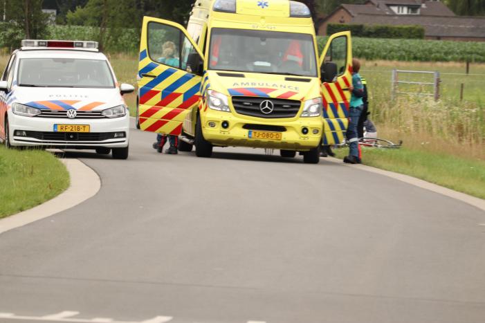 Gewonde wielrenner aangetroffen in de berm