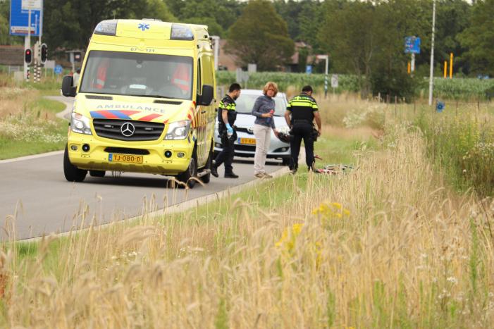 Gewonde wielrenner aangetroffen in de berm