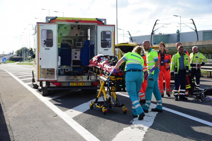 Motorrijder zwaargewond na ongeval
