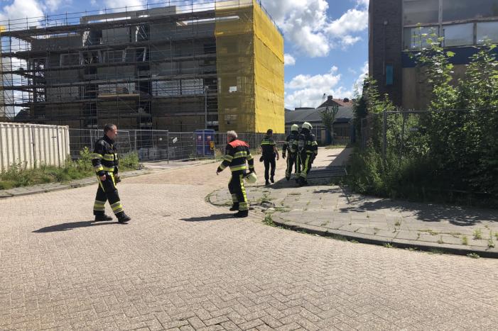 Brand in voormalig autoschadeherstelbedrijf
