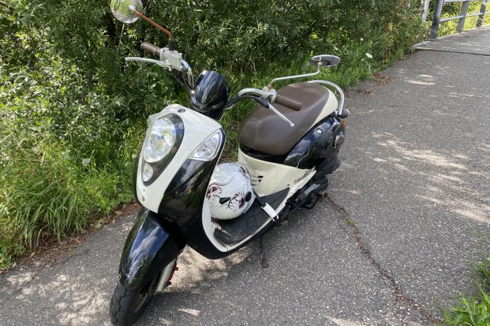 Scooterrijder ernstig gewond bij verkeersongeval