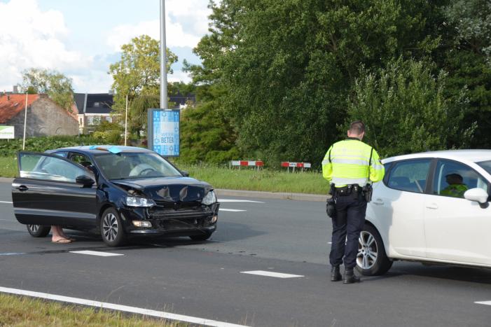 Veel schade bij kop-staartbotsing