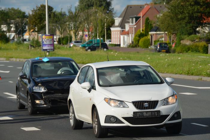 Veel schade bij kop-staartbotsing
