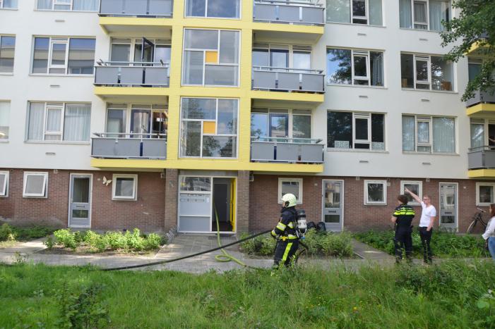 Veel rook bij brand in appartement