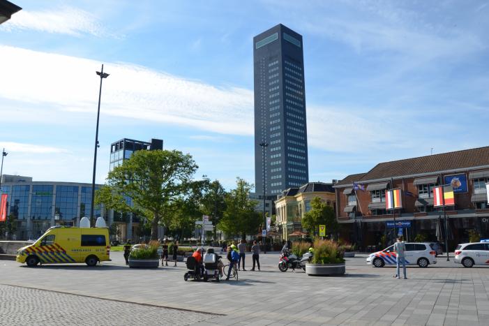 Fietsster gewond na botsing met auto
