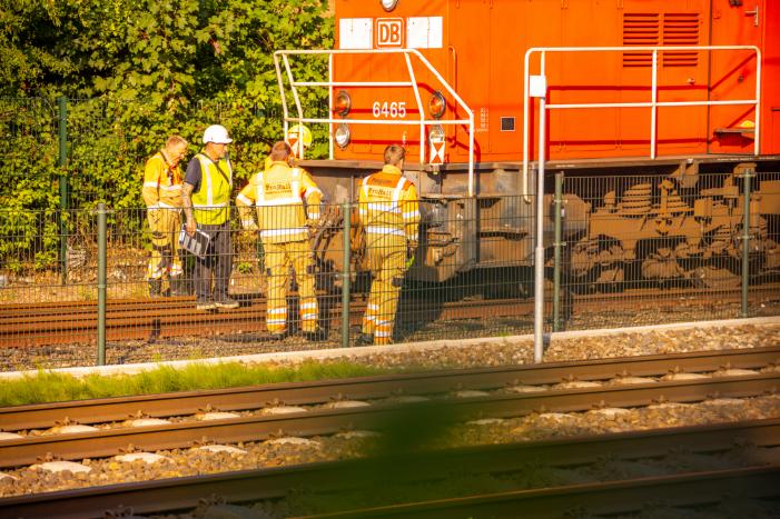 Goederentrein van spoor gelopen