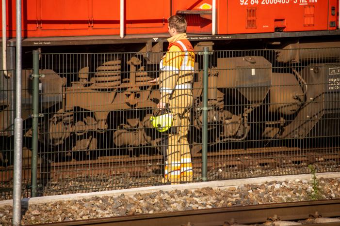 Goederentrein van spoor gelopen