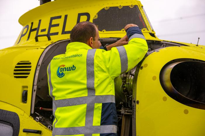 Traumahelikopter strandt naast A1