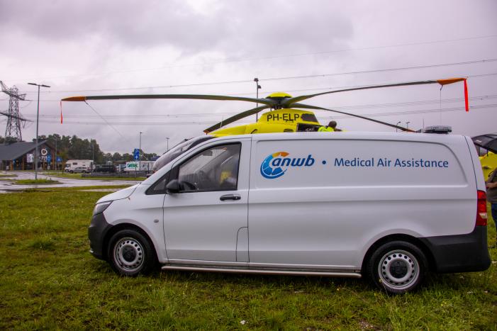 Traumahelikopter strandt naast A1