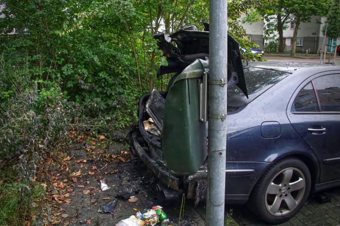 Onderzoek naar autobrand in Parkwijk