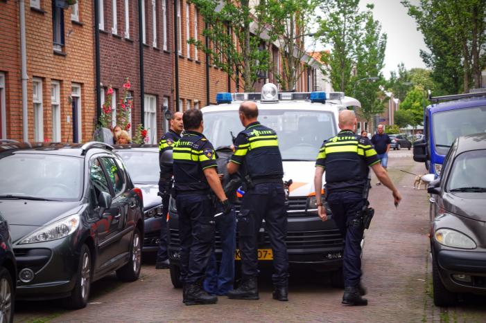 Persoon overleden bij woningbrand; verdachte aangehouden