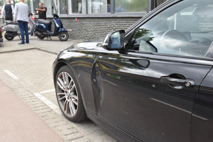 Gewonde bij aanrijding tussen scooter en auto