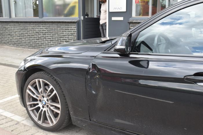 Gewonde bij aanrijding tussen scooter en auto