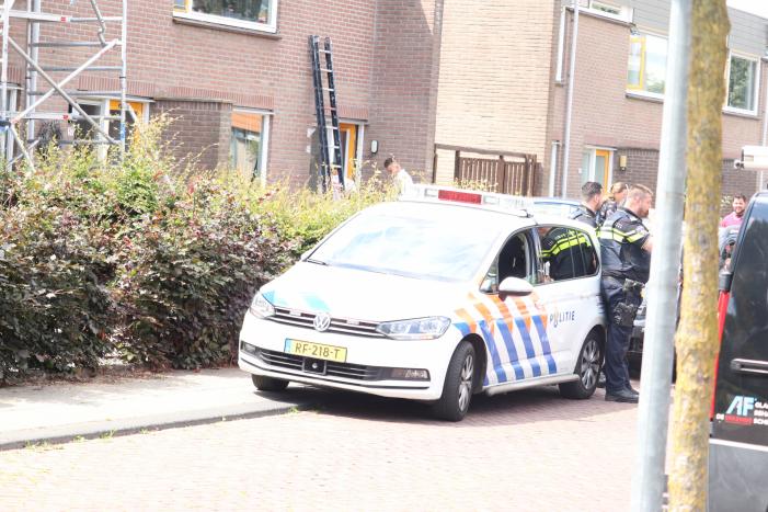 Overleden vrouw in woning aangetroffen