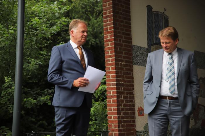 Boeren houden protest met meerdere tractoren