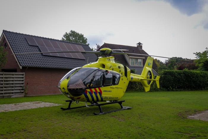 Traumahelikopter landt voor incident op straat