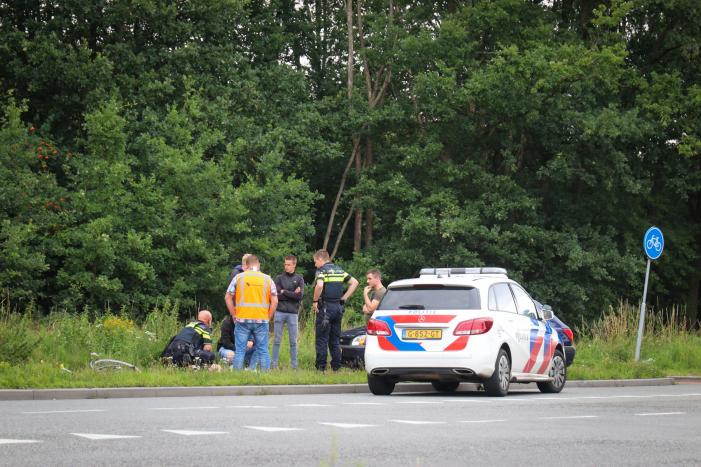 Fietser gewond na botsing met auto