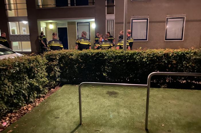 Grote politiemacht op de been in Goverwelle, verdachte aangehouden