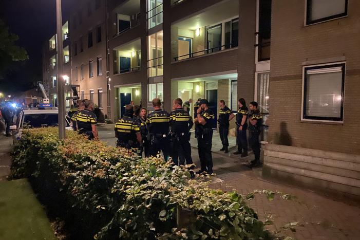 Grote politiemacht op de been in Goverwelle, verdachte aangehouden