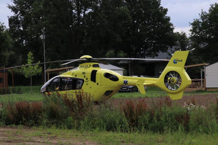 Traumahelikopter landt voor incident op Camping