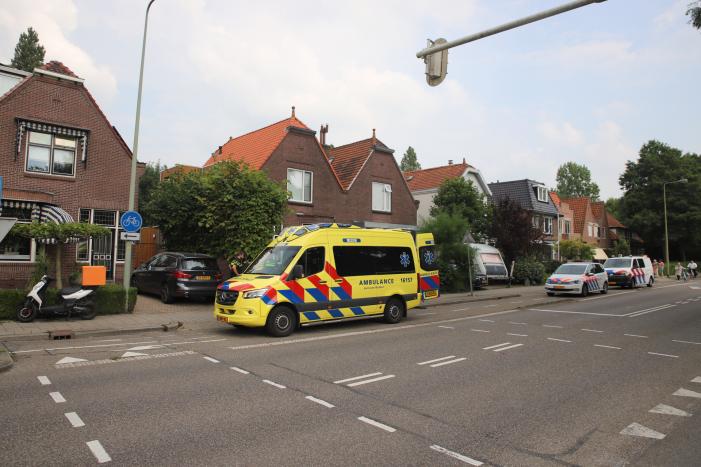 Scooterrijder gewond na aanrijding met auto