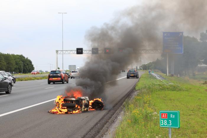 Motor brandt uit op snelweg