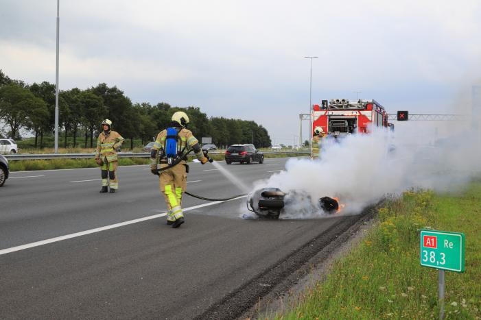Motor brandt uit op snelweg