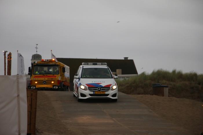 Grote zoekactie op zee na aantreffen kleding