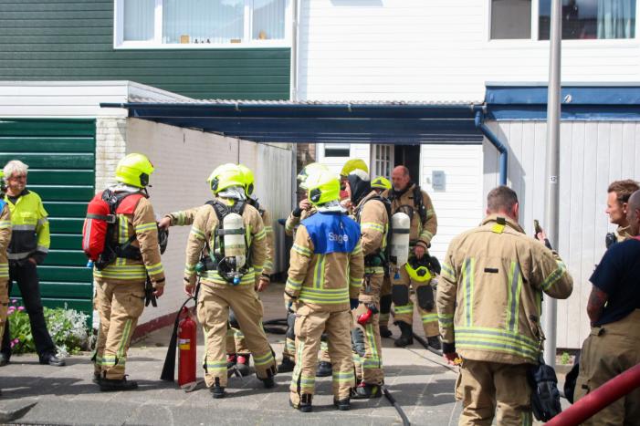 Uitslaande brand in tussenwoning