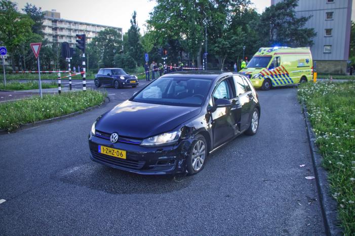 Scooterrijder gewond na aanrijding met auto