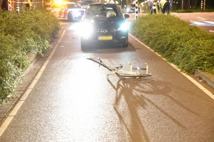 Wielrenner gewond na aanrijding met auto
