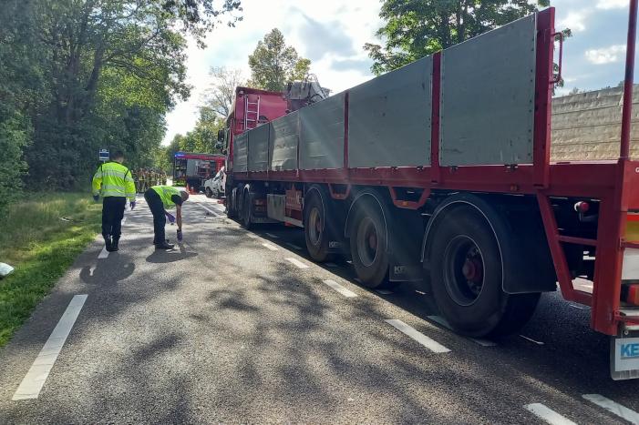 Dode en zwaargewonde bij frontale botsing