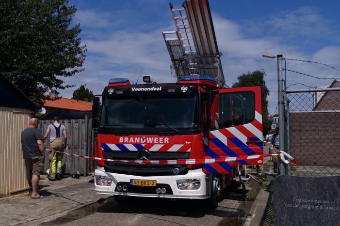 Veel schade na brand in achtertuin
