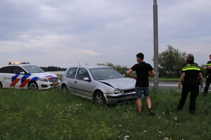 Forse schade bij aanrijding voor rotonde