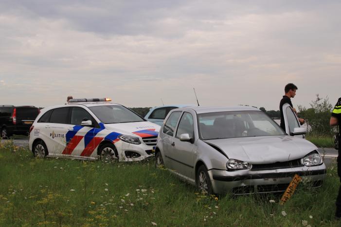 Forse schade bij aanrijding voor rotonde